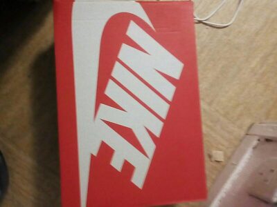 Chaussure NIKE !! - Product - fr