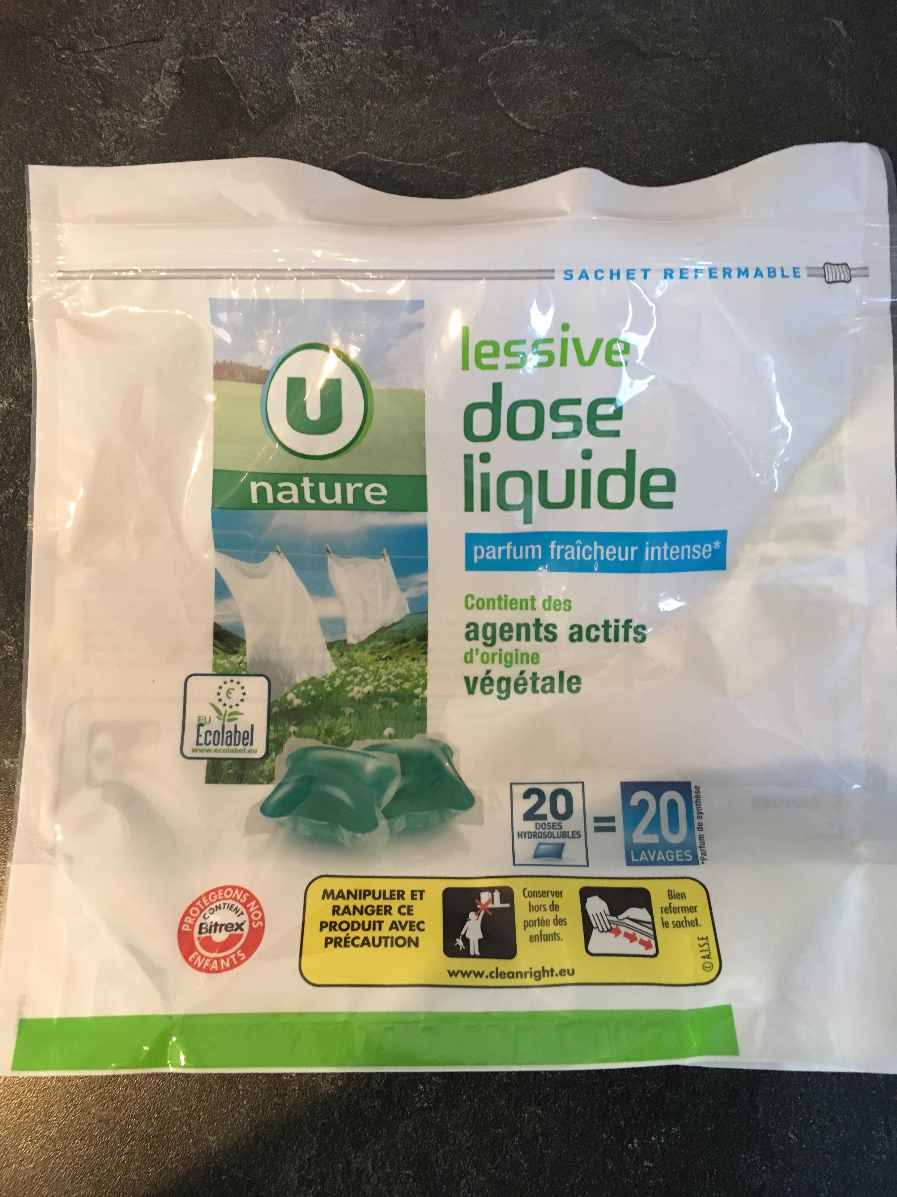 Lessive dose liquide - Product - fr
