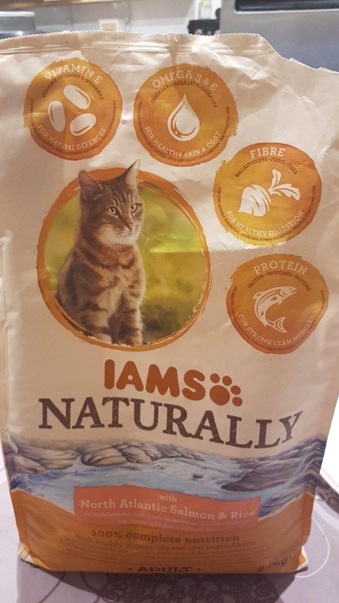 Iams Naturally Adult Cat Salmon and Rice - Produit - fr
